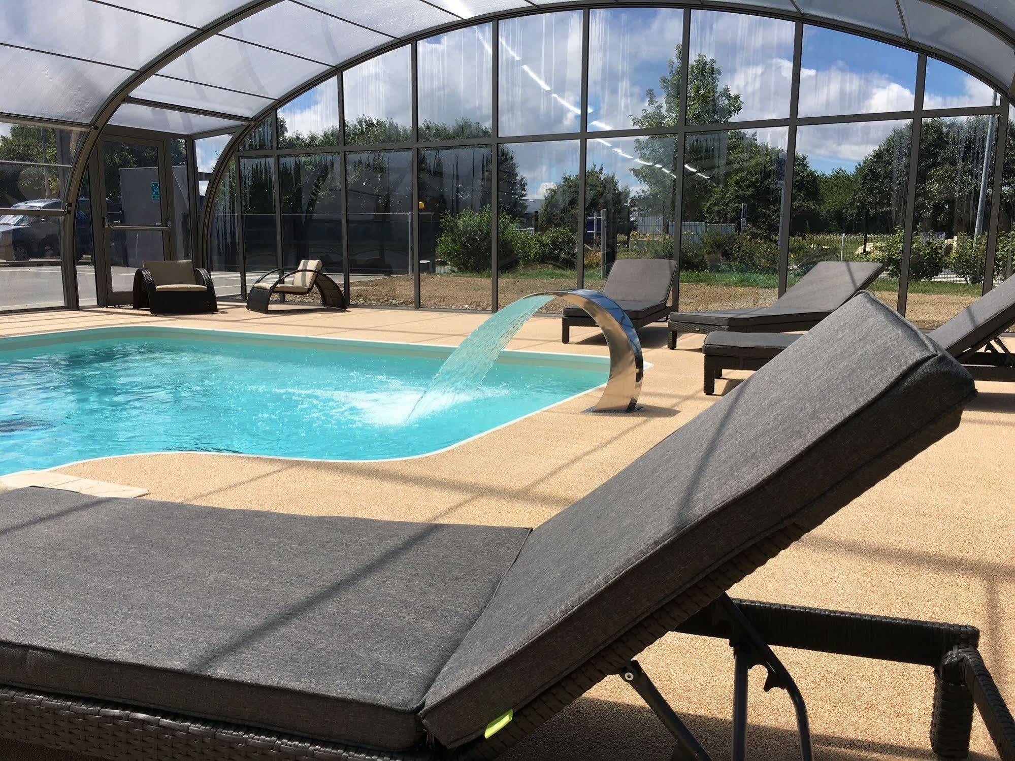 Kyriad Dol-De-Bretagne Zewnętrze zdjęcie